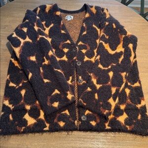 Women's Relaxed Cardigan - Future Collective
Black Tortoise